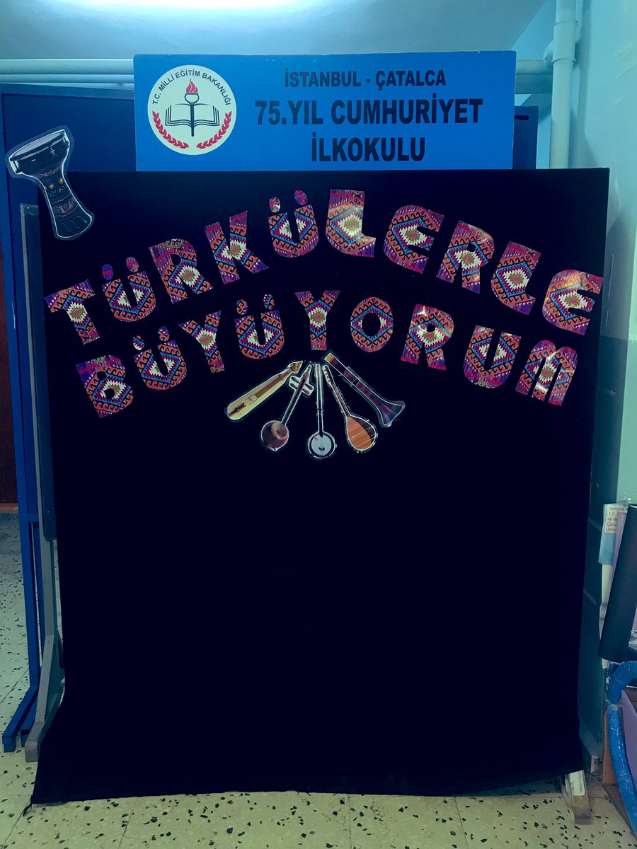 75Catalc's tweet photo. Koro şefi müzik hocamız Fırat sabuncuoğlu ve koordinatör öğretmen Neyda Barut’a teşekkürlerimizle ...  @ErsahinMustafa @Catalca_ILCEMEM @SabriSefertas https://t.co/5z63ZFt0Ai