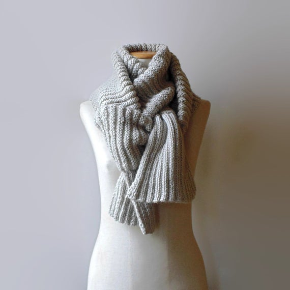 marianaypaula's tweet photo. Winter Scarf Hand Knitted in Light Gray Merino Wool #WomensScarves #ManScarf
$75.00
➤ https://t.co/c2vVHguThE https://t.co/HgiZlSqqVd