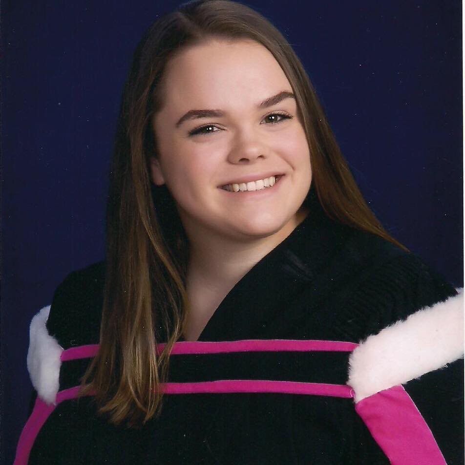 colleenmbest's tweet photo. Hope this makes it to the big screen at the Arts and Culture Center! @brent_gill let me know! @AllisonBest1  brand new nurse! 🎓😀🥳 #MUNgrad19 #MUNgrad2019  #MUNGrad19 https://t.co/hwDYVFwJfG