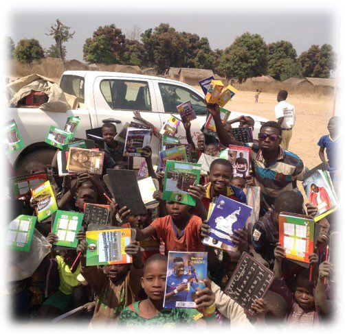 41718 enfants dont 19185 filles et 22533 garçons vont bénéficier de ce projet d’appui au système d’enseignement primaire en #RCA. Le Ministère de l’enseignement primaire, secondaire, technique et la Cellule Nationale #FBR sont nos partenaires privilégiés. #CARCrisis <a href="/OCHA_CAR/">OCHA CAR</a>