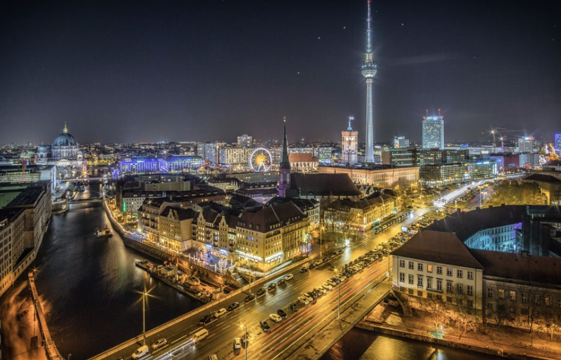 Attend our Future of Green event in #Berlin to learn how entrepreneuars can save the climate - fi.co/e/213351 - featuring: <a href="/adeoressi/">Adeo Ressi</a> of Founder Institute and <a href="/mark_turrell/">Mark Turrell</a> of <a href="/Orcasci/">Orcasci</a> #FIworldwide #FIpride #startup #event #germany #entrepreneur #green #earth