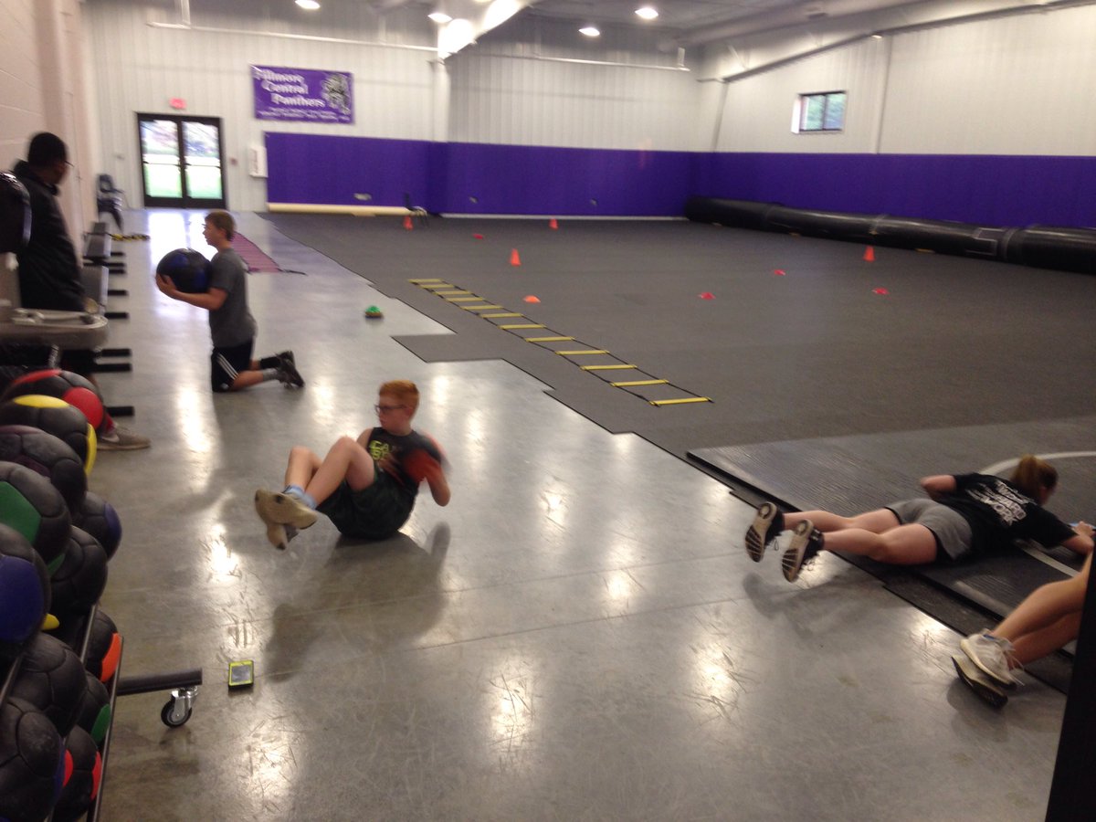 mitch_lockhart's tweet photo. Loving our new weight room! Panthers are learning what it takes. Earn Everything! #fcpanthers #fcpower https://t.co/3gq8Eu1ccK