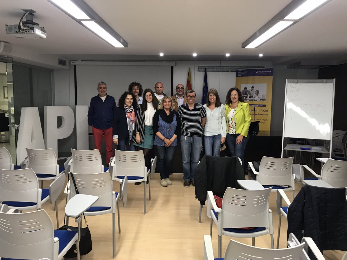 QuimSarriera's tweet photo. Jornada de formació amb la gent de Girona.
Com vendre mes amb Apialia https://t.co/Wc94Wh3IIV