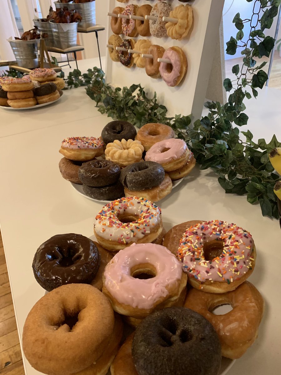 melnazar's tweet image. You thought I was done with puns? Donut be silly. #cmbos