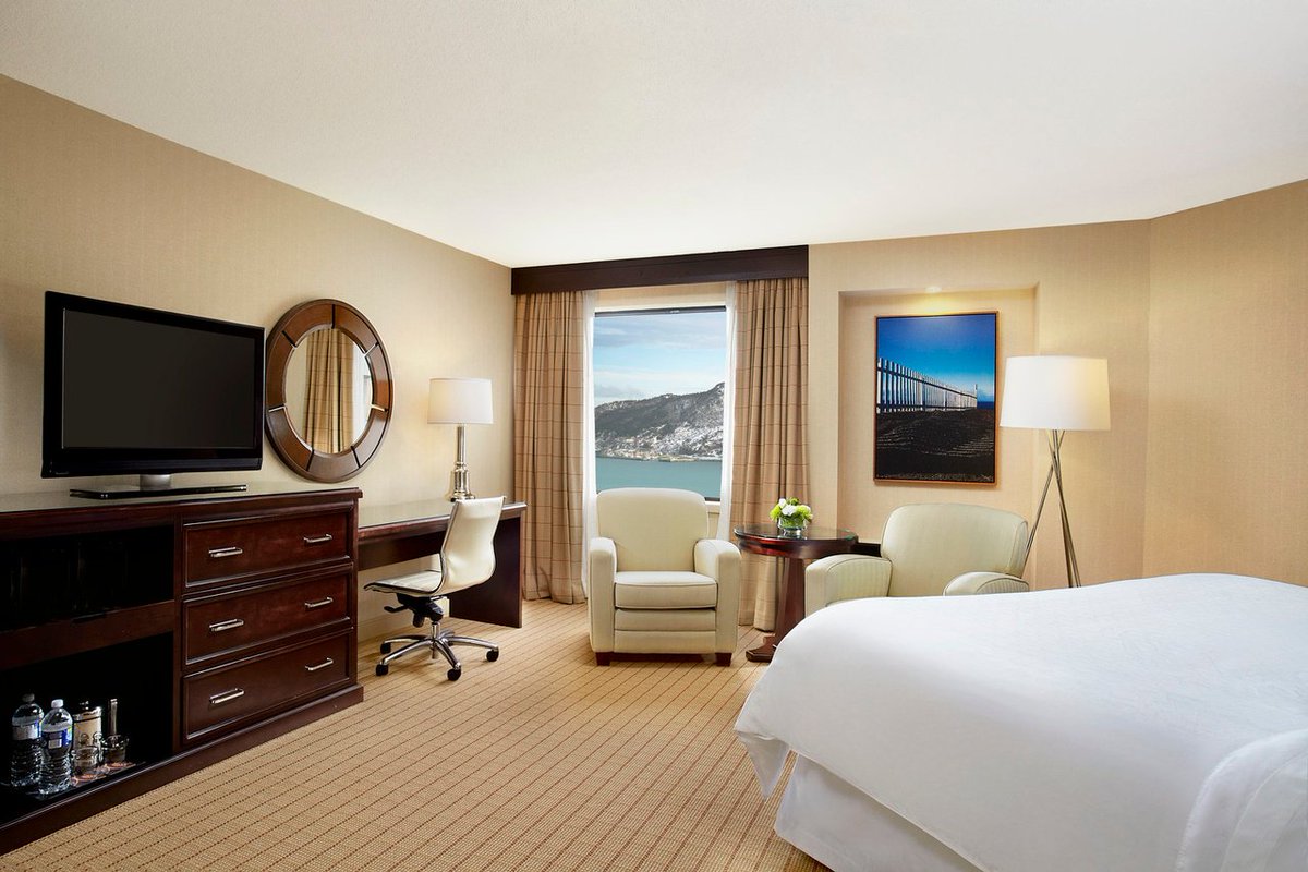 #TGIF! 🎉 Anyone in the mood for a staycation this weekend?! 🙋 

Our weekend rates start at just $99! Give our friendly reservations professionals a call at 726-4980 to book your stay. ☎️ #YYT