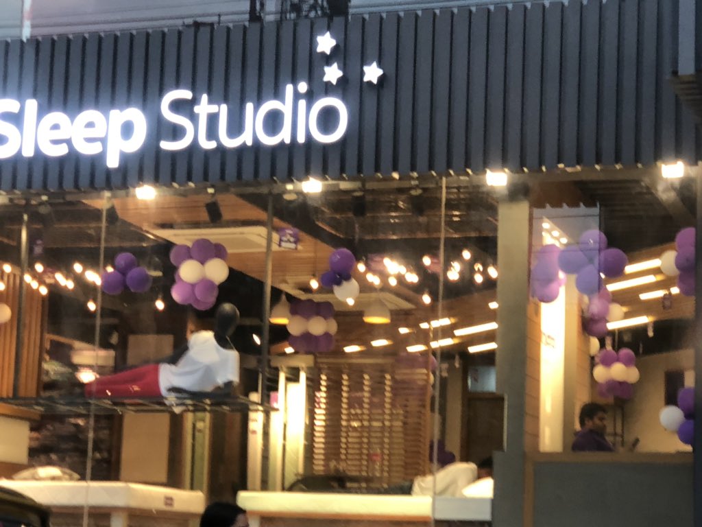 satheesh_kcp's tweet photo. Wish I could’ve been a sales guy at #SleepStudio Koramangala. Just see the sales guy 😂😂 https://t.co/OXNn5abcM4
