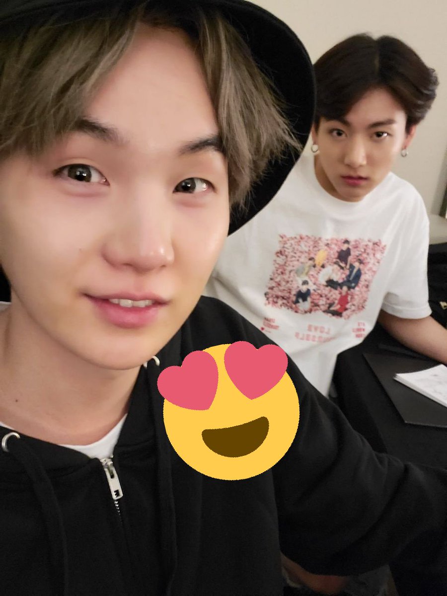 Panizpez's tweet photo. #BTSWeAreIranianArmy
#BTSWeAreIranianArmy
#BTSWeAreIranianArmy 
@bts_bighit 
ما میتونیم😍💜 https://t.co/bnypF6icsy