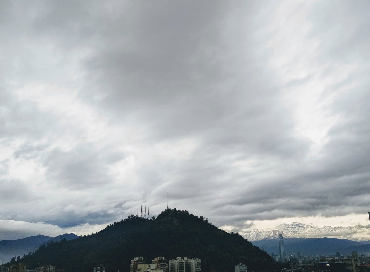 El Amanecer se refleja en tu mirada 
#TodeEsPerfecto 

Feliz Día 
Espejo Planetario Blanco
#Tzolkin  
<a href="/Amo_Santiago/">amosantiago</a> <a href="/santiagoadicto/">santiagoadicto</a> <a href="/S100P/">Santiago en 100 Palabras</a> <a href="/DeSantiagoCL/">Santiago - Chile</a>