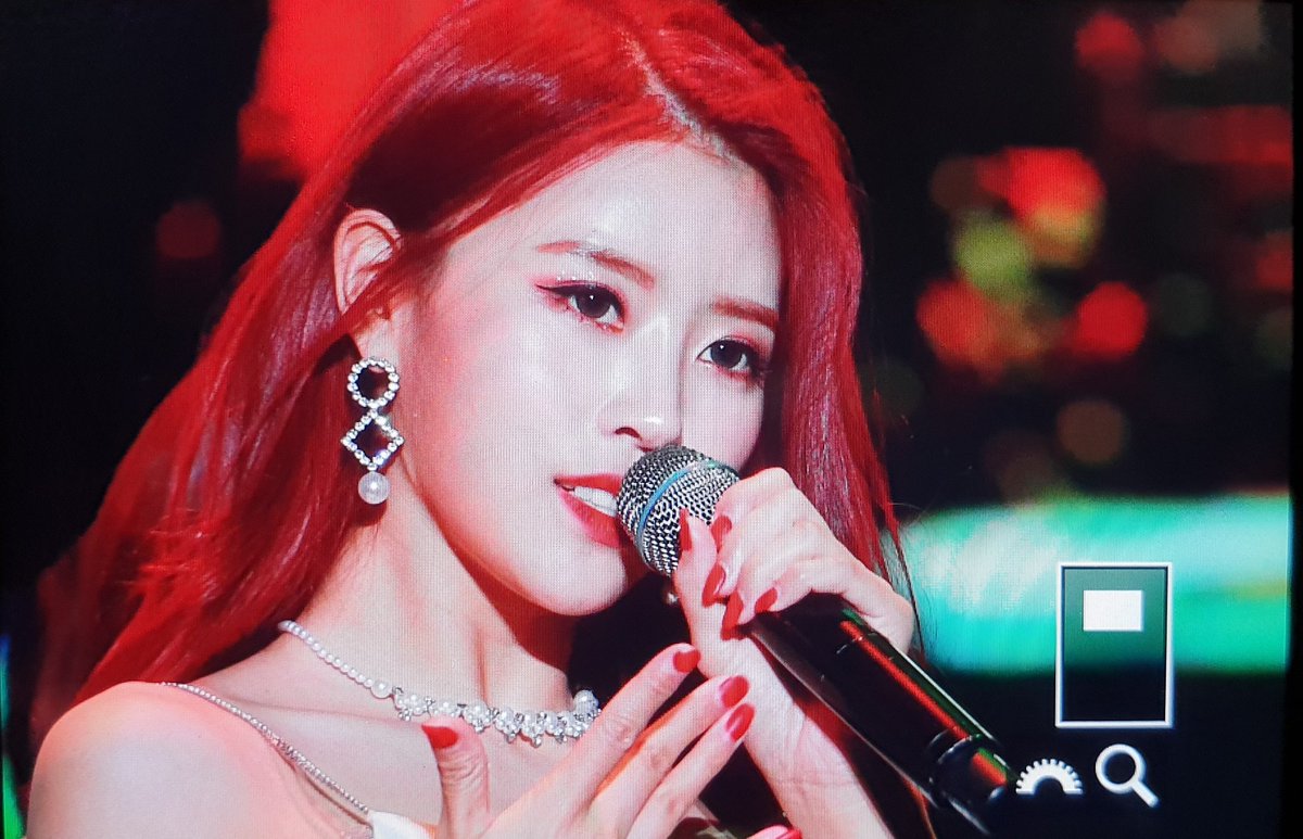 19940923_com's tweet photo. 190531 스마일게이트 워크숍

#러블리즈 #lovelyz #이미주
@Official_LVLZ @miiiiii_jooooo https://t.co/RsxeNkGcsF