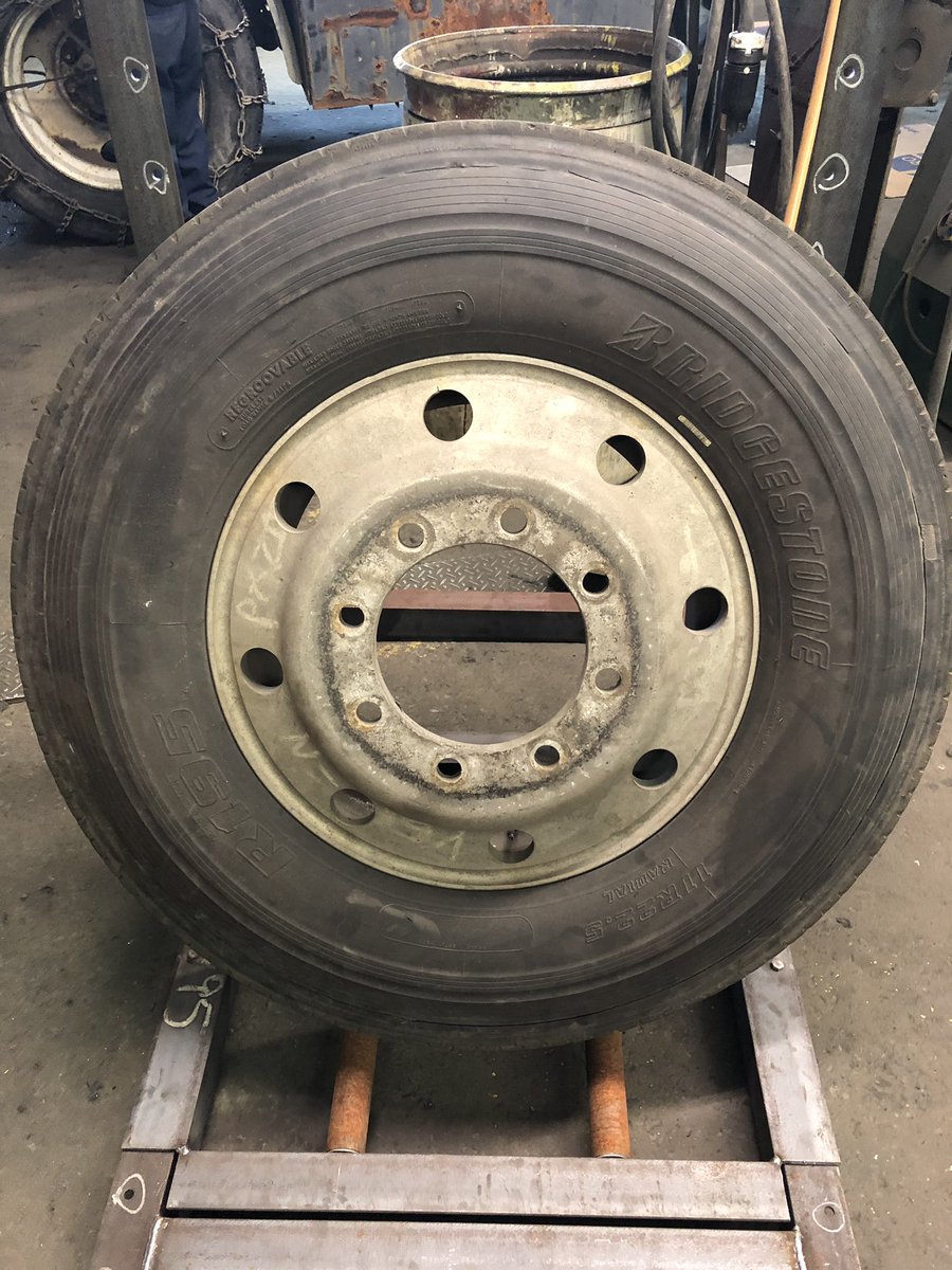 VesselServiceCo's tweet photo. Wheel, fuel tank, fuel tankers, horse trailers, aluminum, stainless, etc polishing. https://t.co/cr6zpzM9Pl