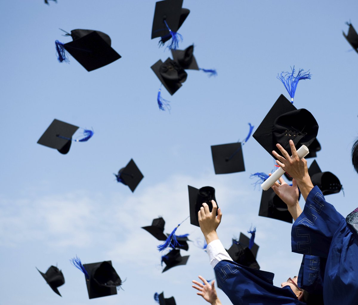 FriscoPD_SRO's tweet photo. We are ready to celebrate our @friscoisd graduates tonight and tomorrow. Officers will be at @ComericaCenter and @thestarinfrisco to help with traffic flow. Please be patient as we work hard to get you in each venue and follow all traffic control. Congrats Class of 2019!!! https://t.co/xK4DlNfxyr