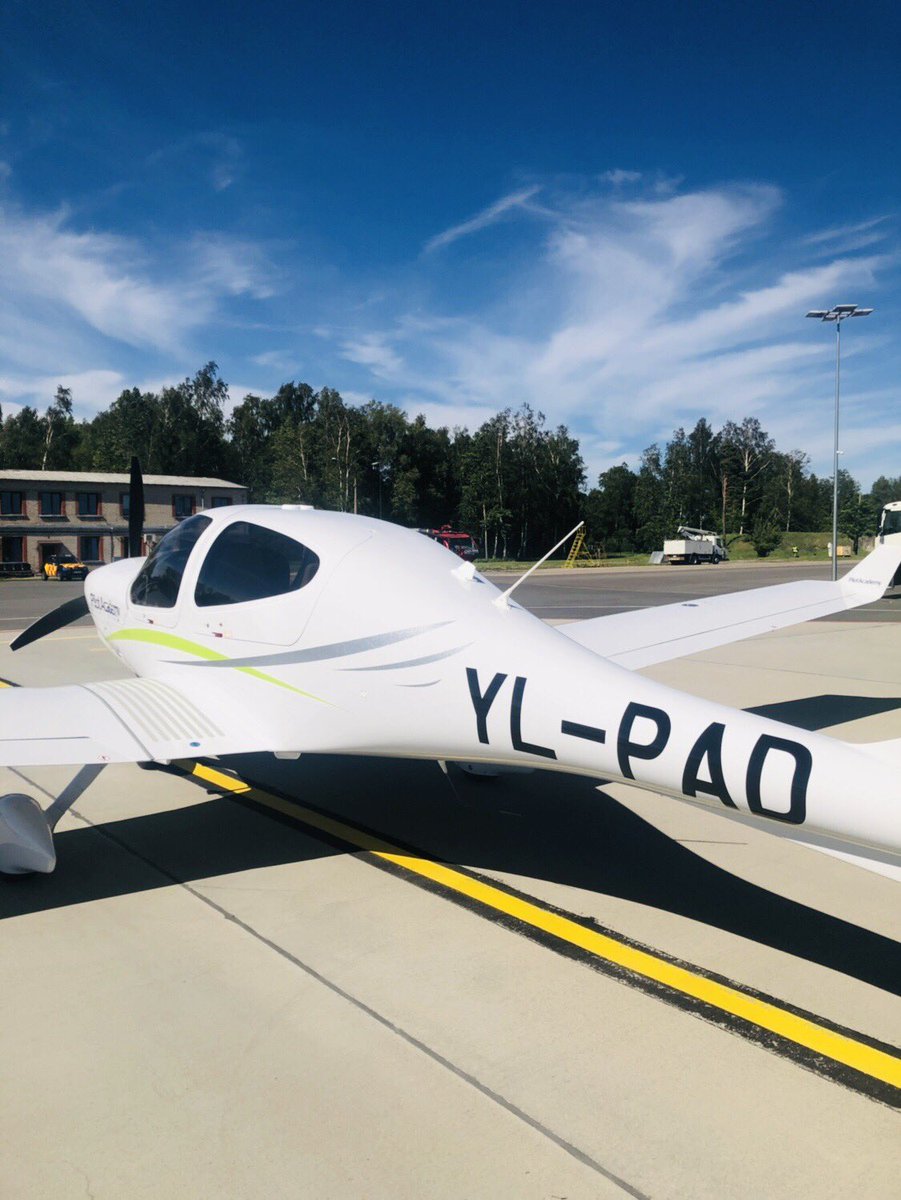 airbaltictrain's tweet image. A brand new training aircraft has joined airBaltic Training Pilot Academy! From today students will start their flight training on this beautiful airplane. Welcome to Pilot Academy, YL-PAD! #airBaltic #pilotacademy #diamondaircraft #liepāja