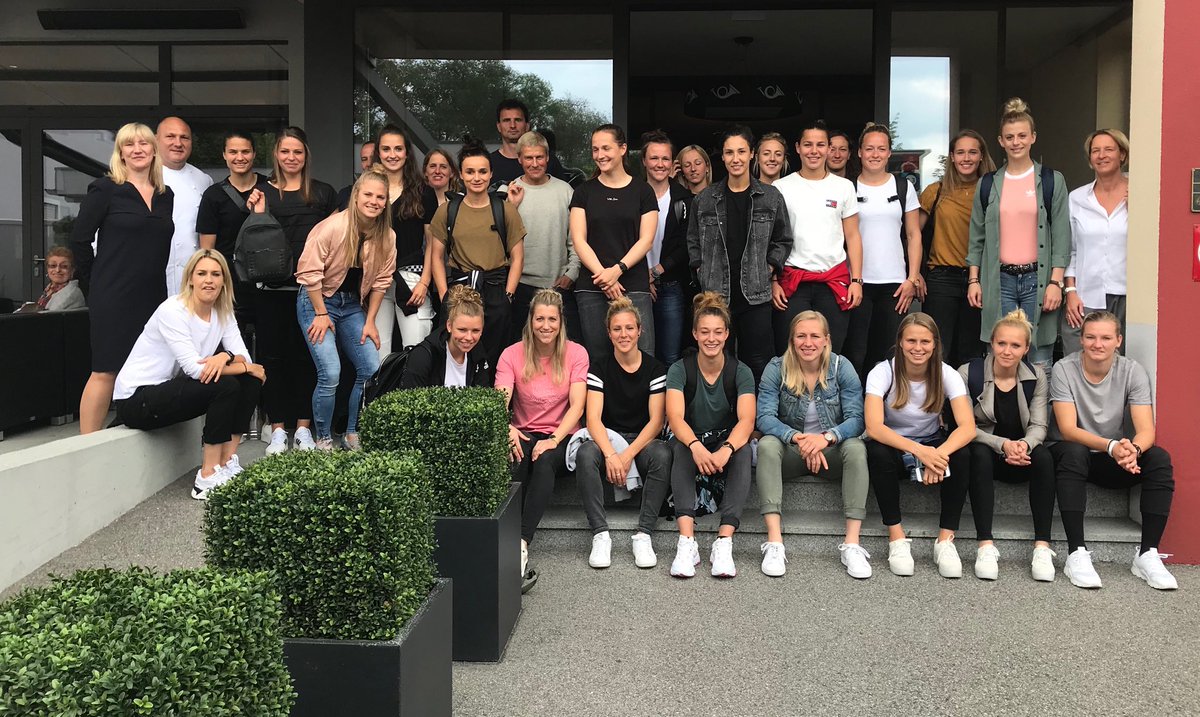 gergergerger49's tweet photo. A successful training camp in Grassau has come to an end 💪

The girls will now head back home to family and friends for the weekend, before it's off to the FIFAWWC on Monday 🔥

WIR #IMTEAM 🇩🇪 #FIFAWWC https://t.co/VbQvjkauWn