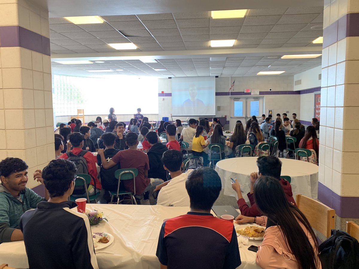 MrSebestyen_HHS's tweet photo. Congratulations to all of our ESL graduates! Wishing you nothing but success in your future endeavors. Great job @BHS_ESL and everyone who put on an awesome ceremony. I ate way too much food. #BWConnects https://t.co/qFis6ckVto