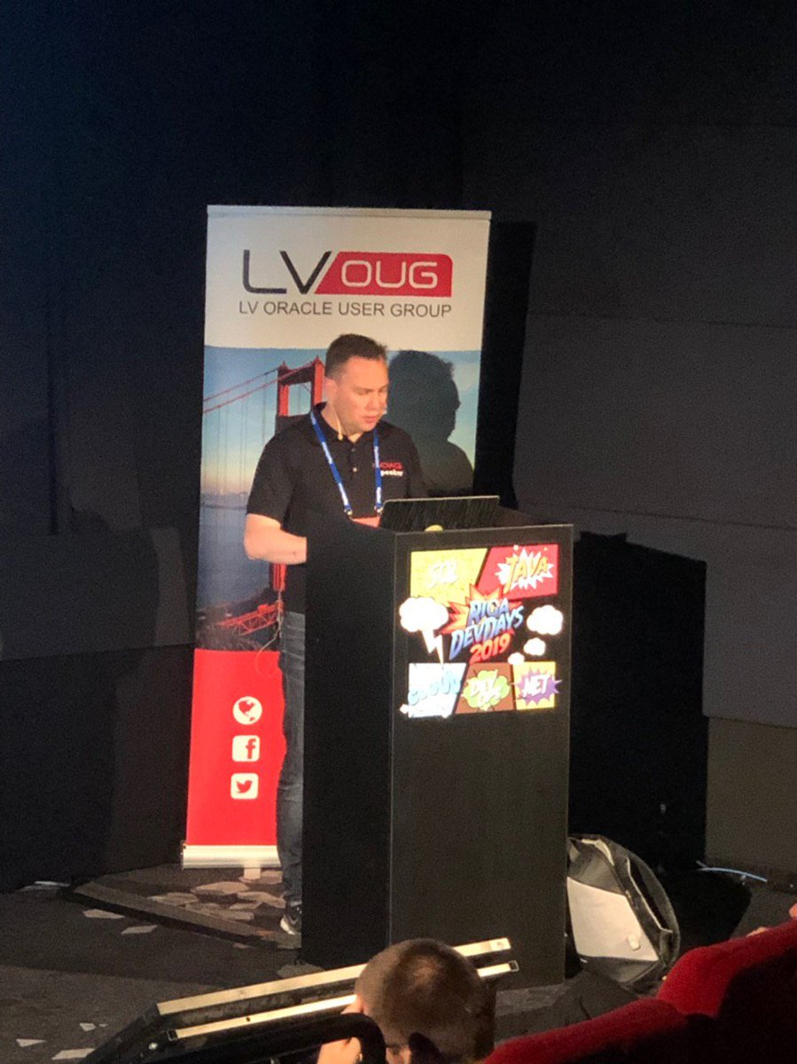 RigaDevDays's tweet photo. Telling about the importance of static SQL with the example of using Oracles free PL/Scope to analyse the code base to make informed and well working design decisions @NiceTheoryVidar #RigaDevDays #RigaDevDays19 https://t.co/ipmSO3j44E