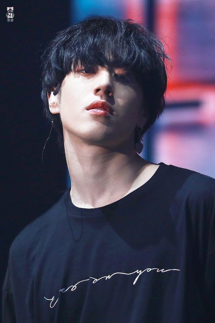 ワンゴ ジェクペンなのでユギョムちゃんにあんまり詳しくないのであれですが黒髪のふわふわめっちゃ好きです