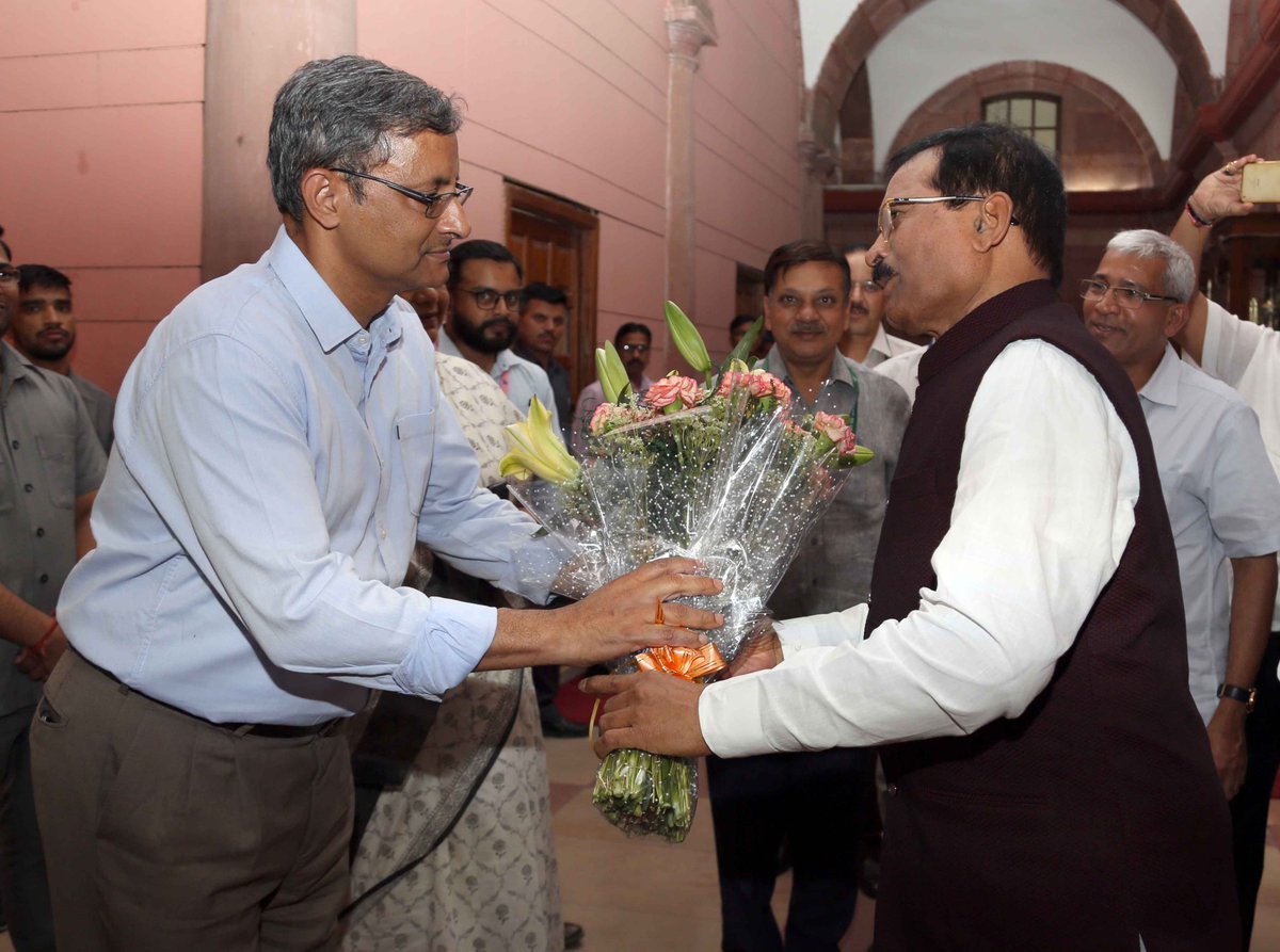 Shripad Yesso Naik takes over charge as Minister of State for Defence. Was received by Defence Secretary Sanjay Mitra and other senior officials of the Ministry.