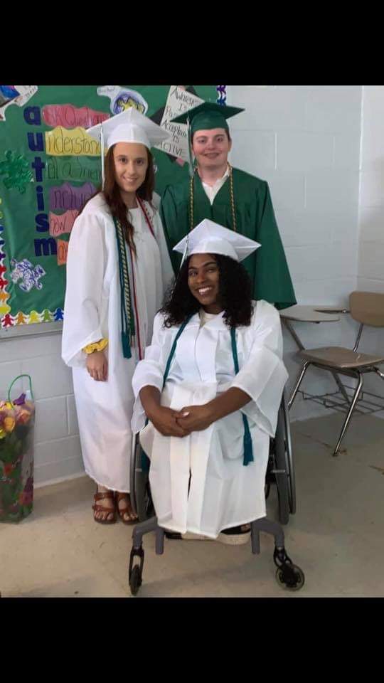 CRETIAGRACHELLE's tweet photo. Congratulations to my #3 baby girl @JacaillaAlleah a #2019Grad!📚🎓 Cerebral Palsy Didn't Stop your #Push You've Defeated the Odds! You ARE a true #INSPIRATION 😘 Mommy loves you❤ https://t.co/qmZNgWLbef