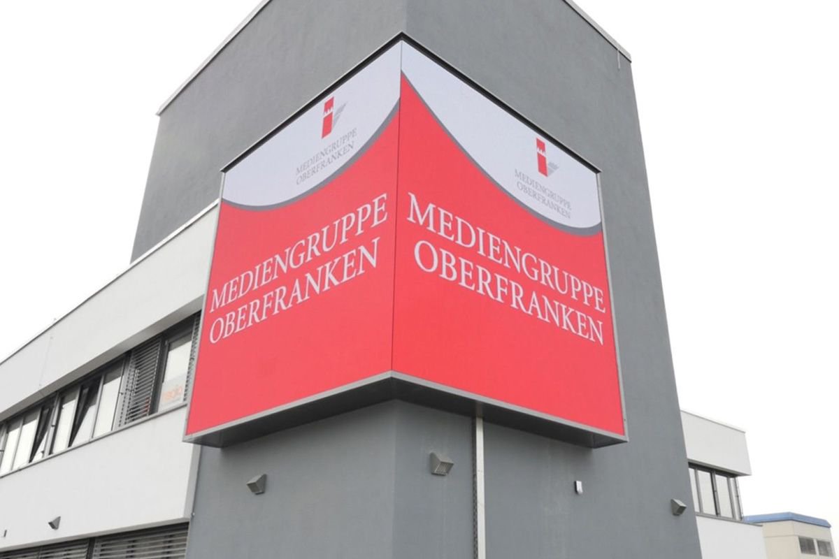 Specially designed and produced by EKTA outdoor LED screens were installed in Germany within DOOH project with very high technical requirements.
#EKTALED #LEDscreen #LEDdisplay