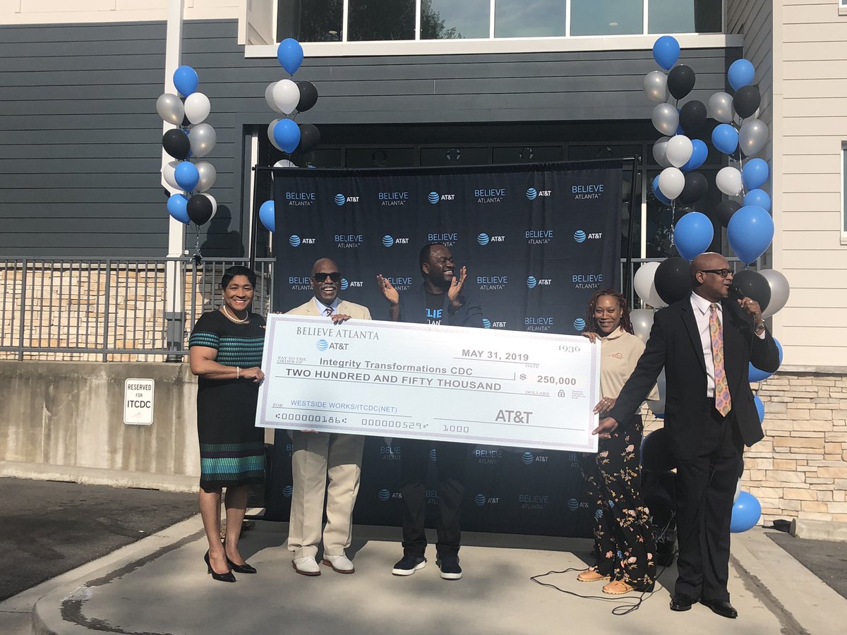 SR13Hardy's tweet photo. Team AT&amp;T has done it again! Supporting the Westside community! #Dist3 #Westside #WestsideWorks #partnership https://t.co/fj8MmDPjO0