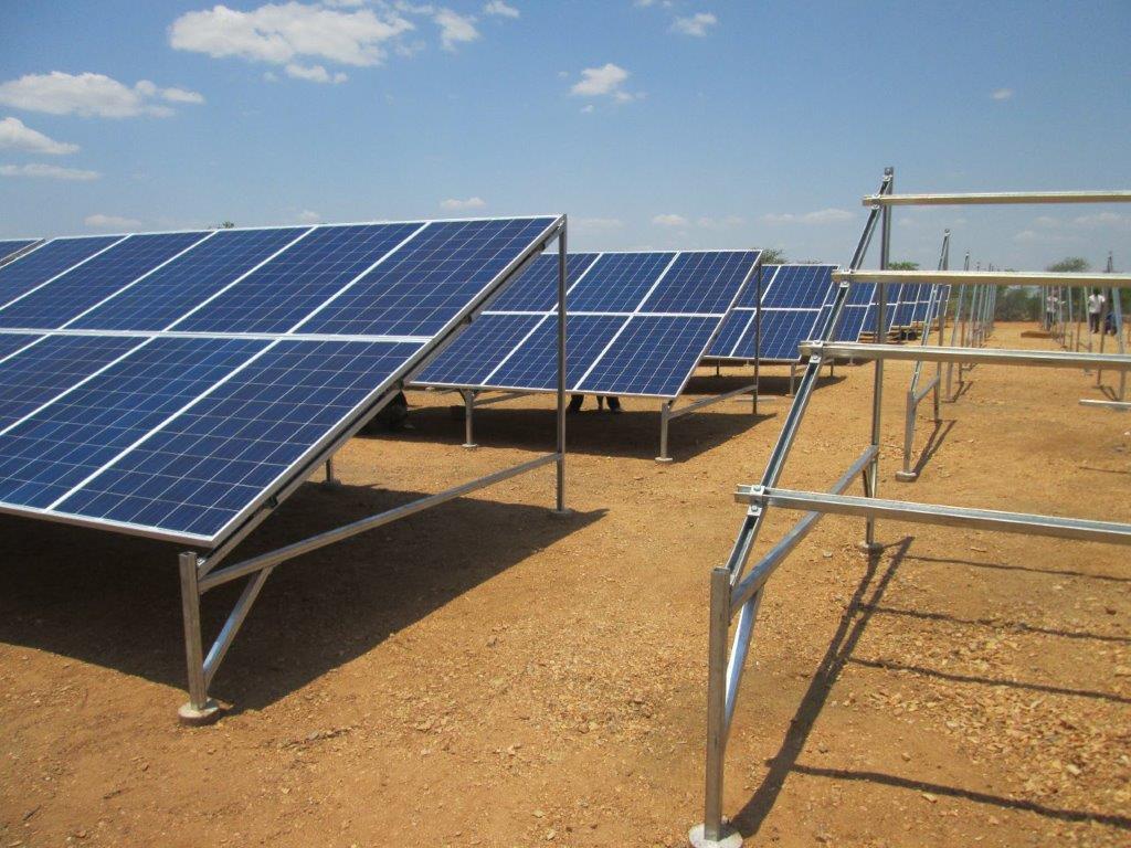 dabane_2013's tweet photo. It's #FlashbackFriday!! As we reflect on the Sustainable Energy for Rural Communities project where three partners, Dabane WATER Workshops in collaboration with Practical Action and SNV Netherlands Development Organisation installed the 99Kw #solar mini grid in Mashaba. https://t.co/MtyOK1Bc48