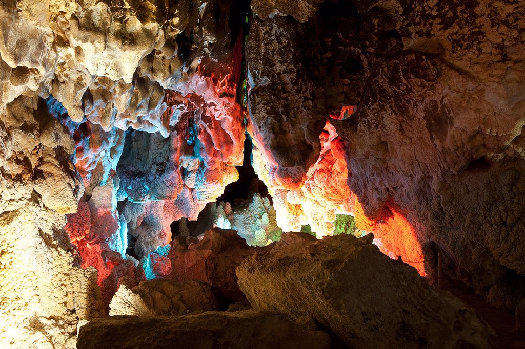 IranToursMCN's tweet photo. Nakhcheer or Chal-Nakhjir is a cave situated in Markazi Province of Iran. It is a limestone cave approximately 70 million years old. Parts of the cave have been prepared for easy tourist access.  #iran #irantoursmcn #travel #tour #tours #tourism #natural #naturaltourism #cave https://t.co/KQ2WcQBthS