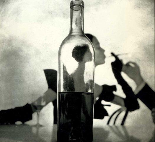 Fadhlaoui2's tweet photo. Thème du jour #BottleInArt c'est fini! #PhIrvingPenn #Poincheval THX pour la participation @marsupilamima2 et @taataakaa Thx pour vos #RT @paul_bloemers et tous les autres pour vos *🍾* https://t.co/hA9EG9SmAU
