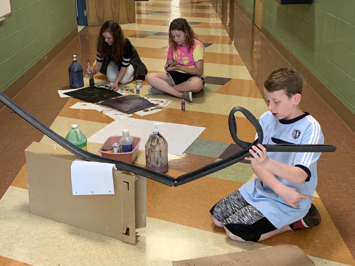 jtsdnixa's tweet photo. “Wonder” drives #Wilson5th’s roller coaster engineering project for JTSD’s Science Night. Also researching famous roller coaster engineers. https://t.co/8zWuc8QpA3
