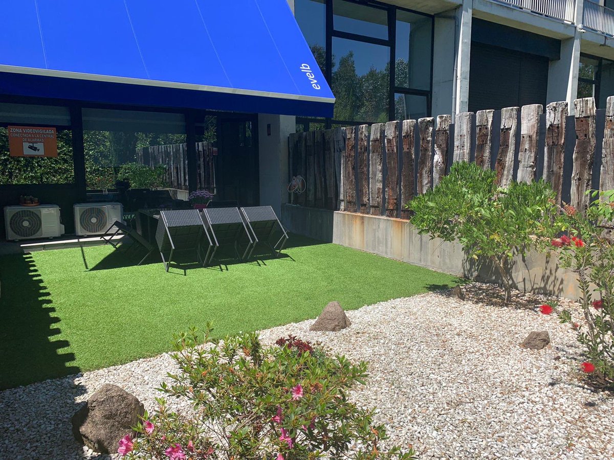 evelbTecnicas's tweet photo. Una mañana estupenda con calorcito en nuestra terraza, gozando de sombra gracias a @TGM_toldosgomez ! https://t.co/qENOlNu4cV