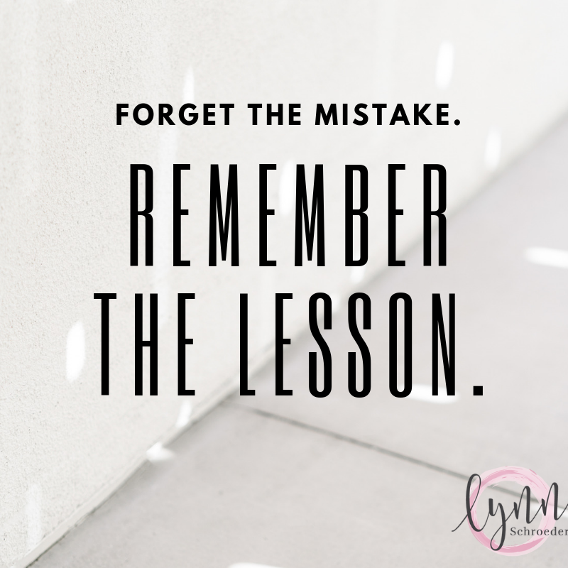 SchroederLynn's tweet image. Our mistakes truly have the power to turn us into something better than we were before! #learnfromthem #mistakes #lessons #growth #change #URenough #takeachanceonYOU
