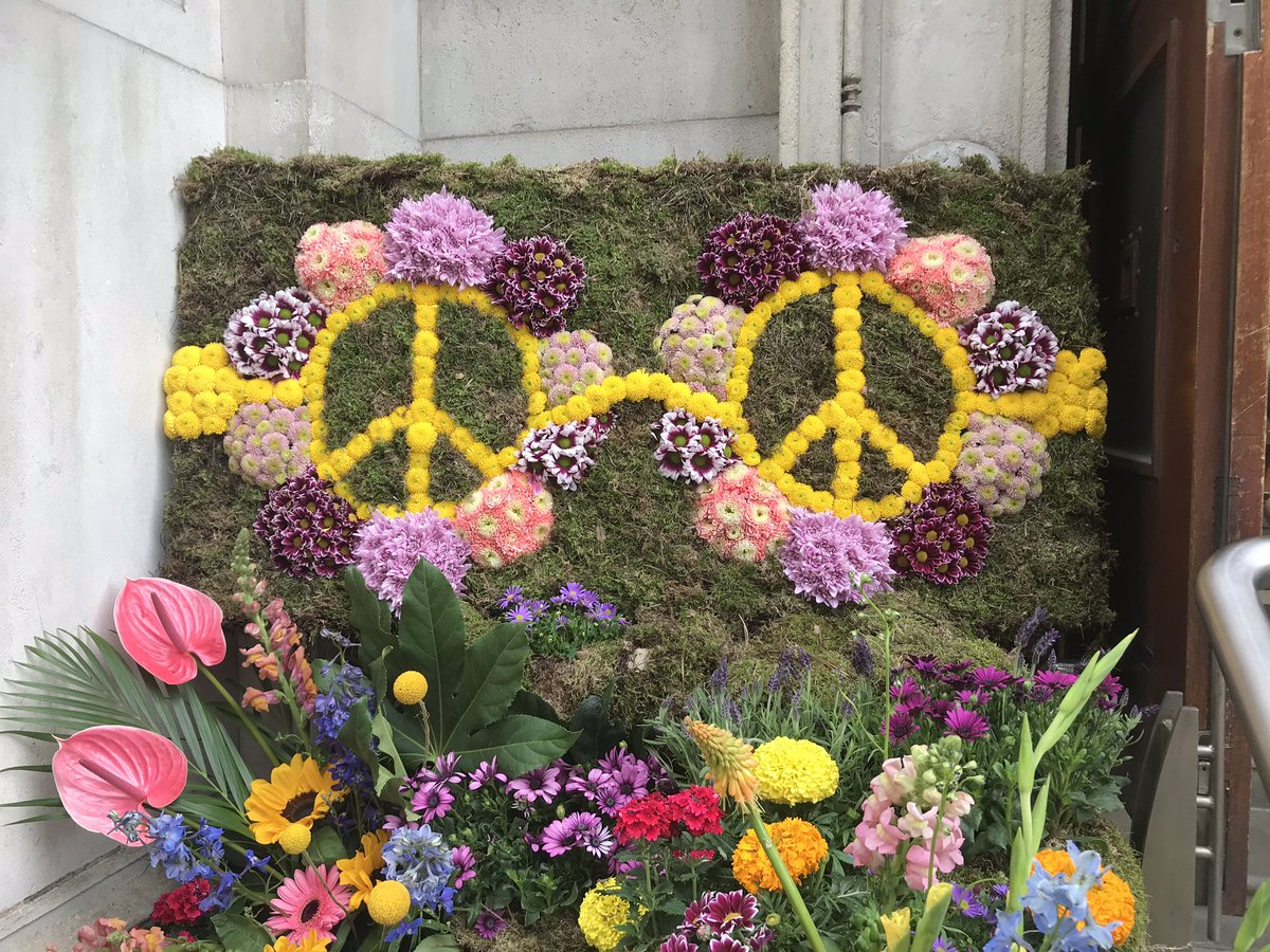 geraldinev tweet media