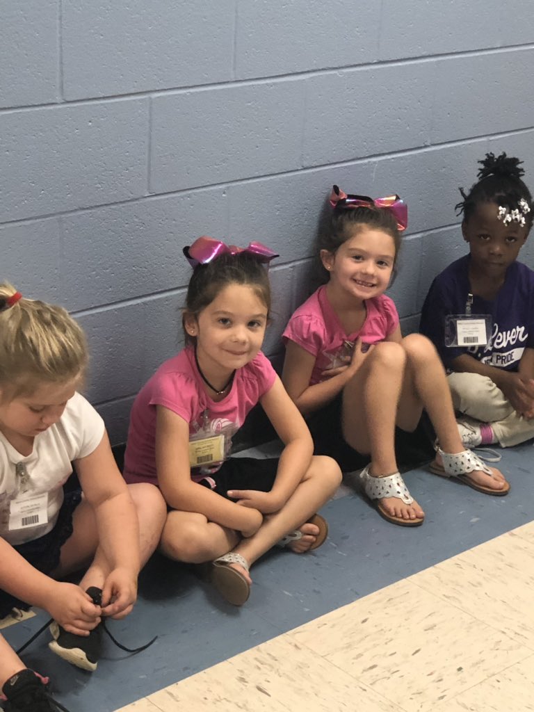 MrsGoody713's tweet photo. Celebrating our graduates today and Lever! @ACPSDistrict #oneteam https://t.co/K1Ybd6H3dm