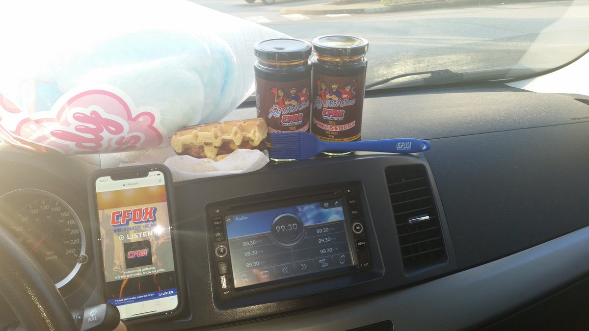Canucksfan88's tweet photo. #1 - It's Friday, #2 - It's another @CFOXvan Grills Gone Wild!!! #3 - Stocked up on my @jeffoneilshow 10th Anniversary sauce!  Go get some before they're all out!  Fox ROCKS!!!  @TrailBCStores @House_of_Q  #CFOXGrills2019 #whereISauced #houseofQ @CaptScottty @KarenKhunkhun https://t.co/hw62zV3ZwX