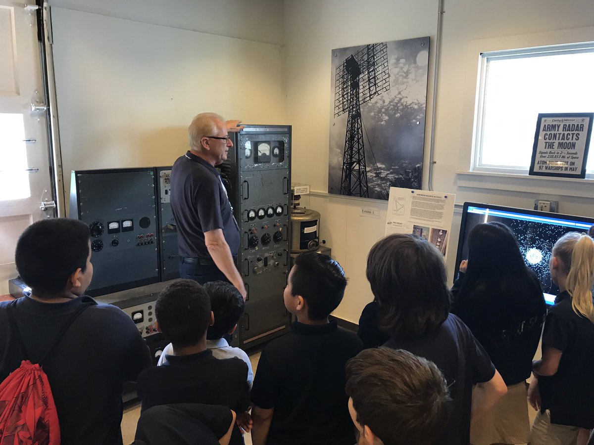 RBCSHendelson's tweet photo. Our DOCENT (new word!) Carl giving us a tour of the InfoAge Science Center @rbcswagner @rbcsnj #STEMtrip https://t.co/BrSU5KiUg5