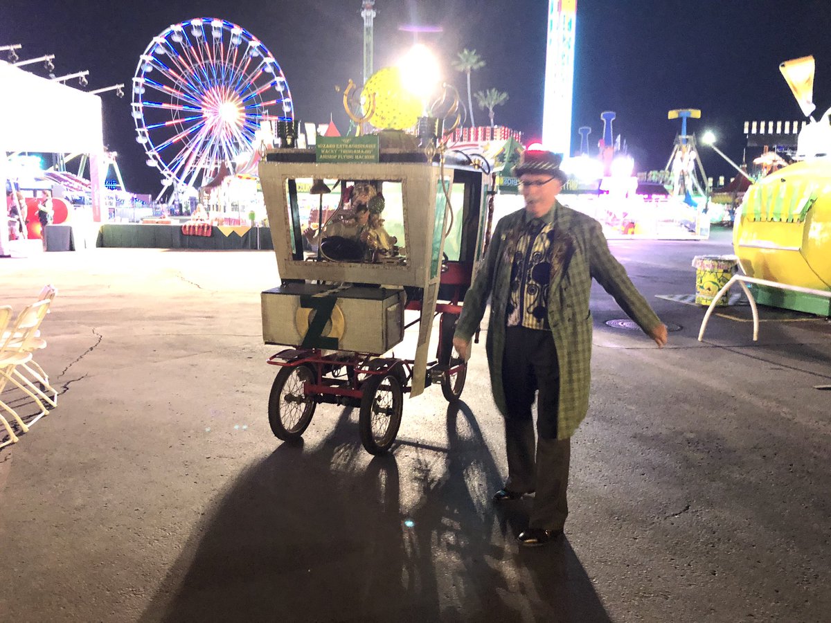 973TheFanSD's tweet photo. We are out at the @SDFair!! #Ozsome #SDFair 🎪 https://t.co/1UurcSrG8H