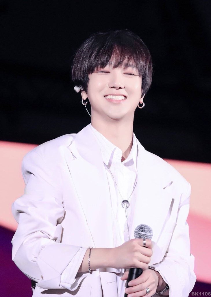 Astrid13668247's tweet photo. #BecauseWeLoveYesung
you should be happy every day.we all love you!💙💙💙 https://t.co/QYtqTUl1uK
