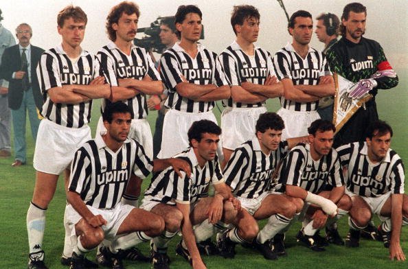 LanguageGoa1s's tweet photo. Juventus' UEFA Cup winning team, 1990 https://t.co/Qm9xSX9lCL