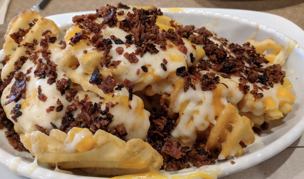 LedoPizza's tweet photo. ❗️ #FridayFeeling GIVEAWAY ❗️

WE ARE GIVING AWAY (1) 
$50 #LEDOPIZZA GIFT CARD! 

RETWEET AND FOLLOW TO BE ENTERED TO WIN! 
(One winner picked randomly at 10pm on 5/31/19) https://t.co/iv8S4YM7vA
