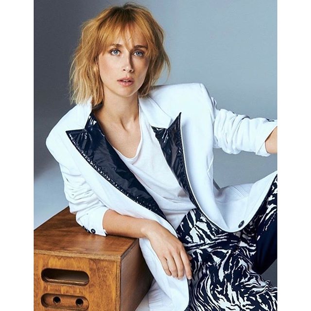 3chicshowroom's tweet photo. La actriz Ingrid García-Jonsson @giajons 👏🏼vestida con nuestra tshirt @americanvintage_officiel como base de este look Black&White de @numeroventuno 😍 para presentando su nueva serie ‘Instinto�� para @mujerhoy 🧐
.
.
.
#fashioneditorial #actress #ingri… https://t.co/TmWVUYrOwh https://t.co/wSIySjljU6