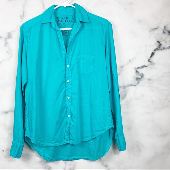 teesfashfinds's tweet photo. So good I had to share! Check out all the items I'm loving on @Poshmarkapp #poshmark #fashion #style #shopmycloset #madgringo #frankeileen: https://t.co/6wl7RpJbm1 https://t.co/ExTOvjVC9v