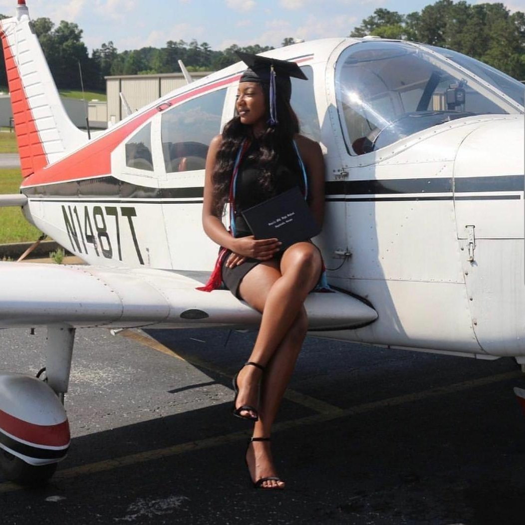 magazine_right's tweet photo. Happy Flyday!
@aviatrxofcolor
#FlyRightMagazine
#Blackgirlmagic
#2019graduates https://t.co/4G8MPcqB8U