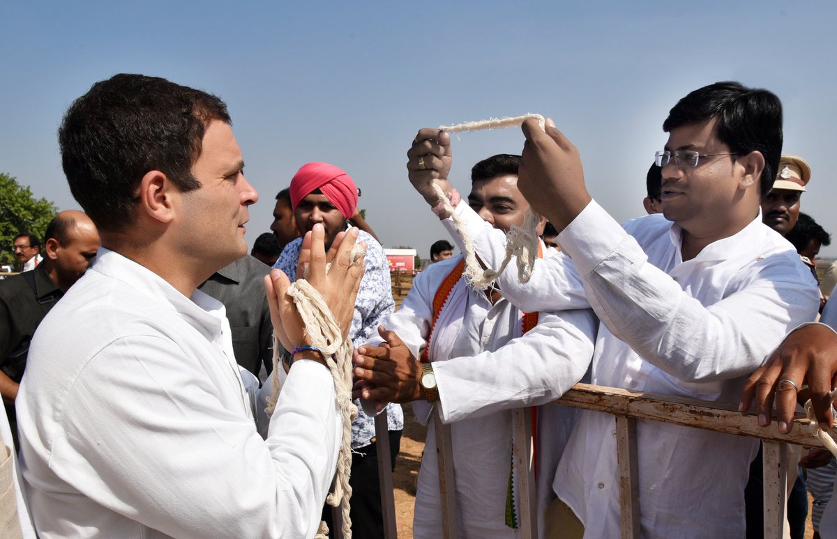 Vijaysao4's tweet image. भारत को आप चाहिए
कांग्रेस को आप चाहिए
कार्यकर्ताओं को आप चाहिए
#withRahul

सादर..
विजय साव,पार्षद