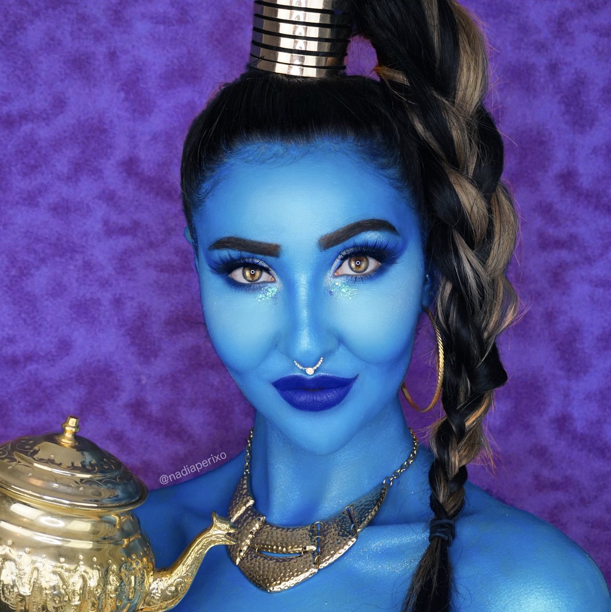 Nadia Peri on Twitter: "You ain't never had a like me! 🧞‍♂️💙 @jadapsmith Full Genie Tutorial here: https://t.co/pFJe213mR9 @ABHcosmetics loose in “Icy” for highlight on the face, and eyelid