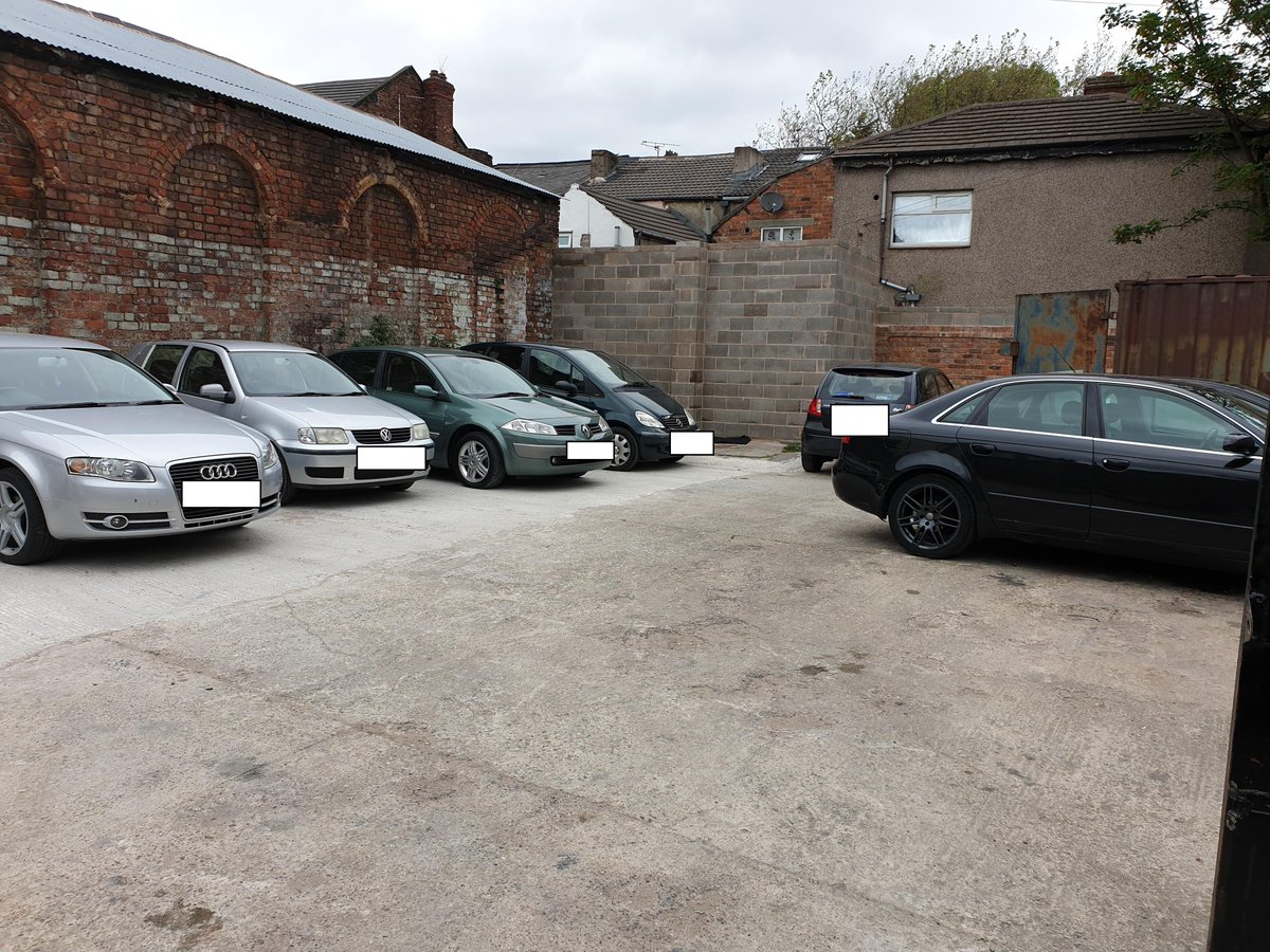 MerPolTuebrook's tweet image. Local Policing officers have also located a number of stolen vehicles at a yard in Old Swan. 2 under arrest and a number of vehicles and parts seized! #CommunityFirst