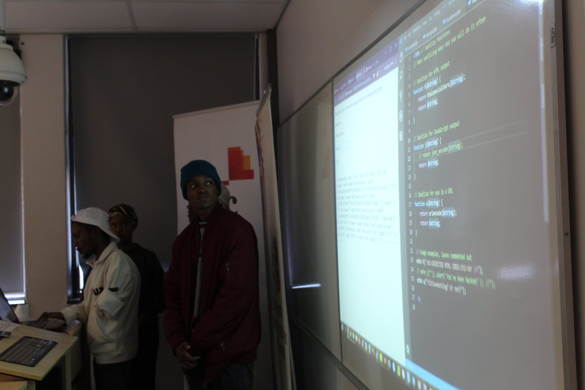 Geekulcha's tweet image. [IN PHOTOS] Security Summit Hackathon #SS19Hack - Kimberley 

Checkout: flic.kr/s/aHsmDV257o

#ITWebSS2019 @ITWeb @ITWeb_Events @Snode_Tech @pwc_za