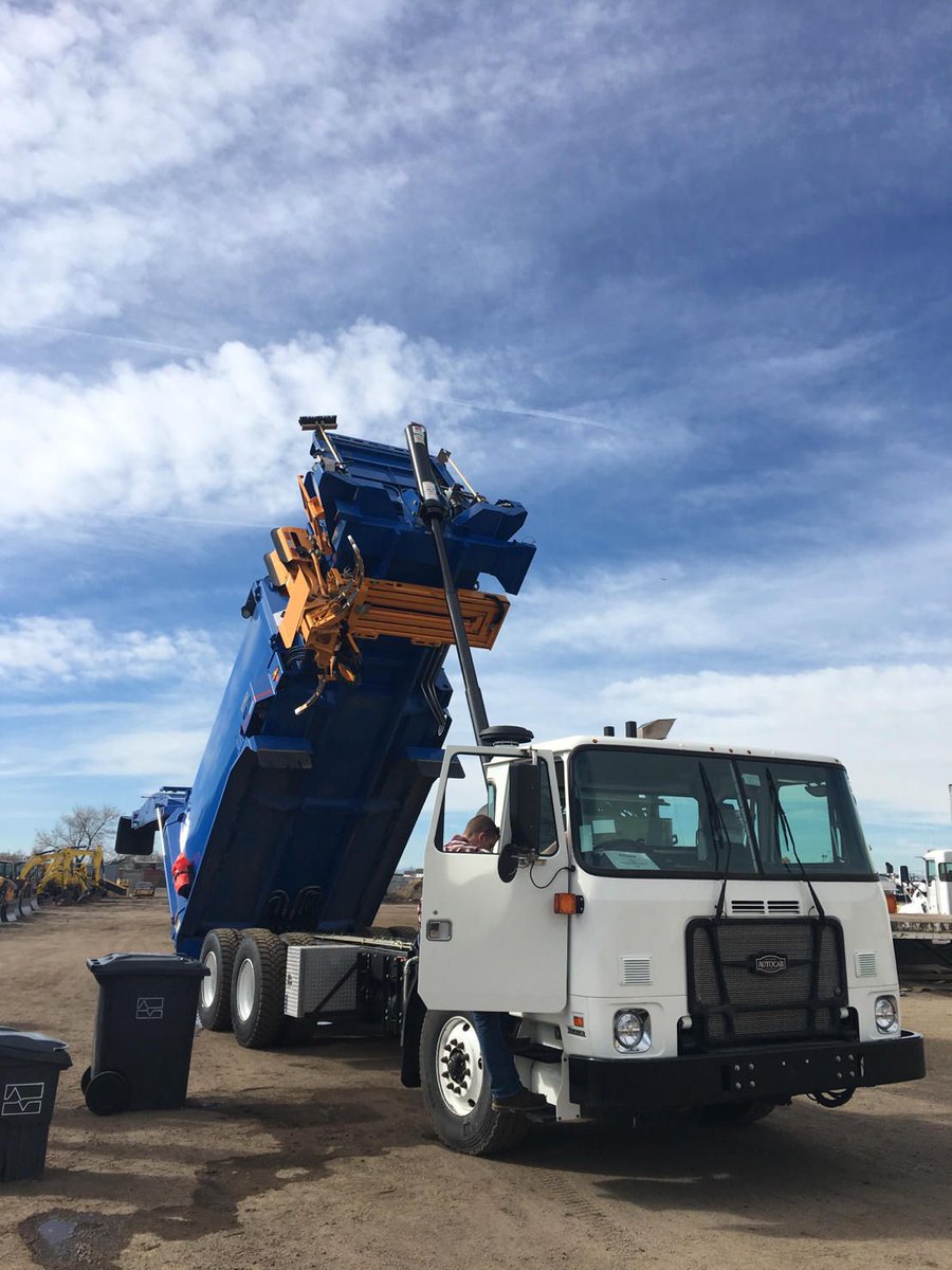 FarisMachinery's tweet photo. We are PROUD to carry #LabrieEnviroquip Group Products, and would love to connect you with this innovative solution for #CollectionTrucks! Call us today: 303-289-5743 #trashtrucks #garbagecollection #Enviroquip https://t.co/n2KkyBDtuy
