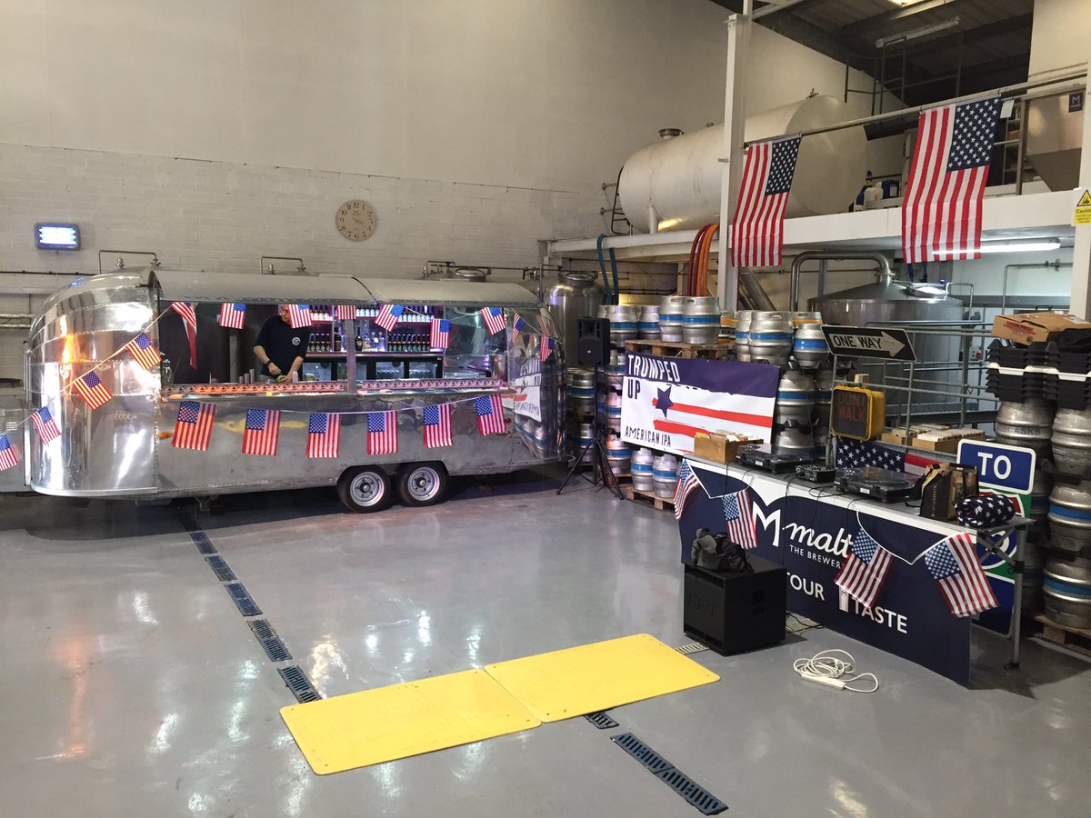 bulletbarsilver's tweet photo. Our beautiful #airstream is looking even more fabulous now that she’s ready for @Maltthebrewery #trumpedup #friday party tonight. Get y’all selves down to the brewery for some fantastic #craftbeer and #cocktails and #party #allthingsamerican #mobilebar  #thisbarcomestoyou https://t.co/STewd6IkGq