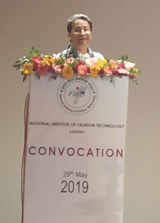 Convocation Day at NIFT... National Institute of Fashion Technology Kangra... 
Spoke about resposible fashion that's uplifting for the rich, the poor and nature...
Why wear freshly ripped jeans... when u can wear them till they naturally rip...

#responsiblefashion #slowfashion