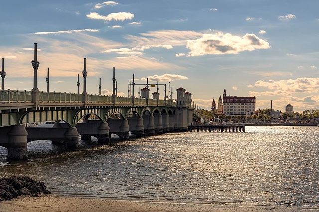 StAugToDo's tweet image. “Bridges become frames for looking at the world around us.” - Bruce Jackson #repost bryanlwilliams .
.
#visitfl #visitsta #visitstaugustine #staug #staugustine #downtownstaugustine #downtown #bridgeview #lionsbridge #bridgeoflions #cloudscapes #lovef…