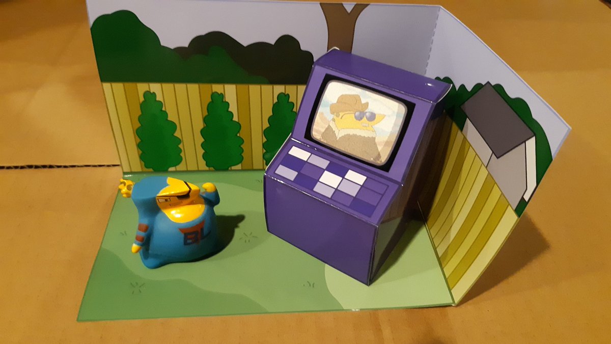 GrahfMetal's tweet photo. Does everyone else still have their official "Cheap as Free" Cheat Commandos playsets and toys? #CheatCommandos #RockRockOn! @homestarrunner @StrongBadActual https://t.co/4eIOVXFNWL